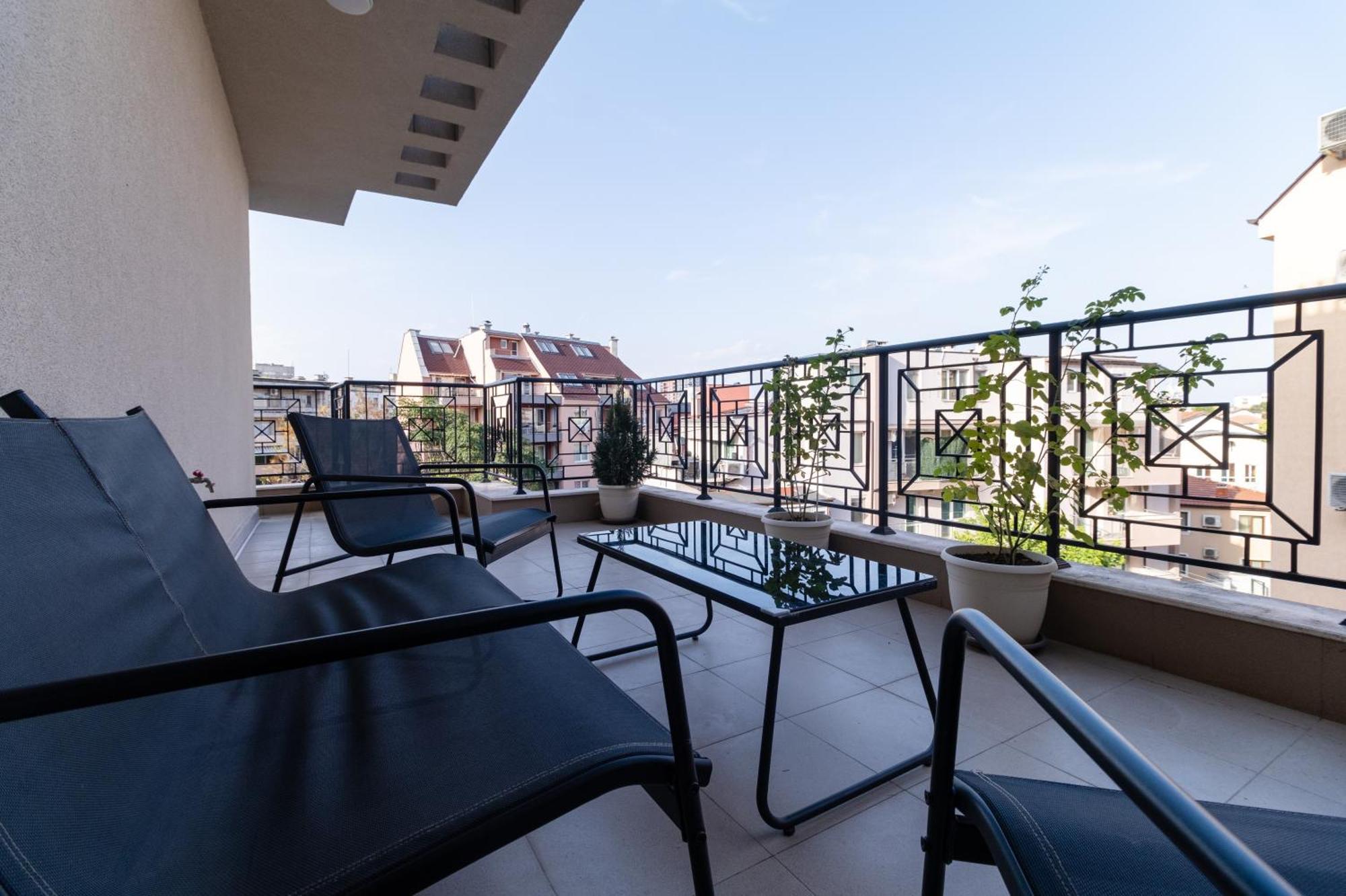 1-Bedroom Apartment With Free Private Parking Plovdiv Exteriör bild